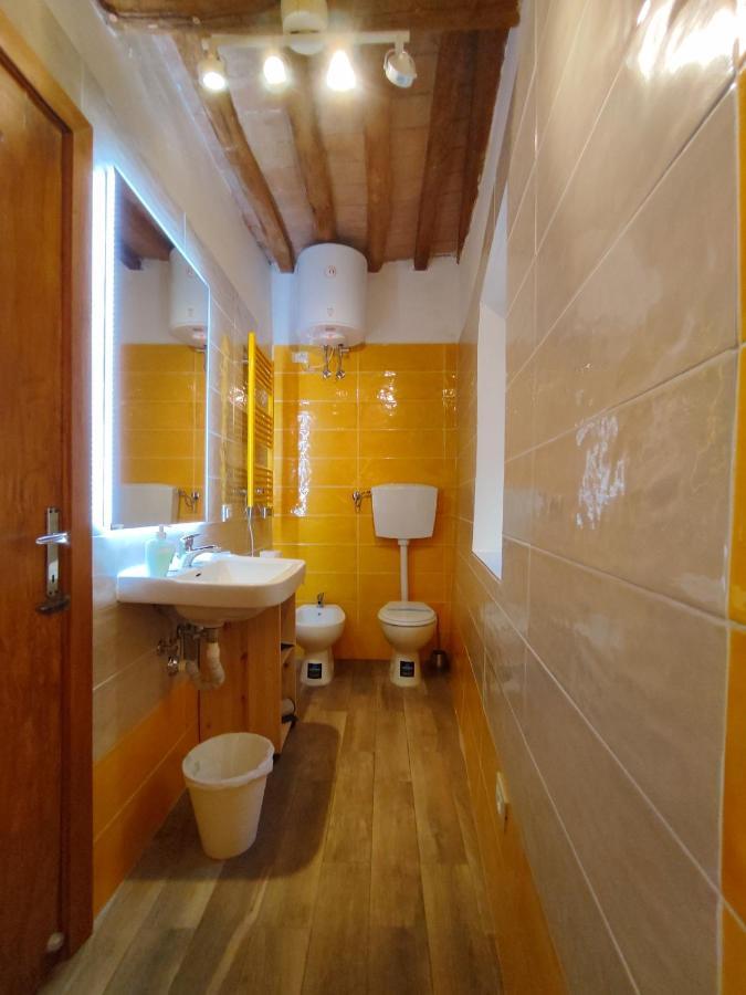 Casa Vicolo Delle Chiavi Apartment Poggibonsi Luaran gambar